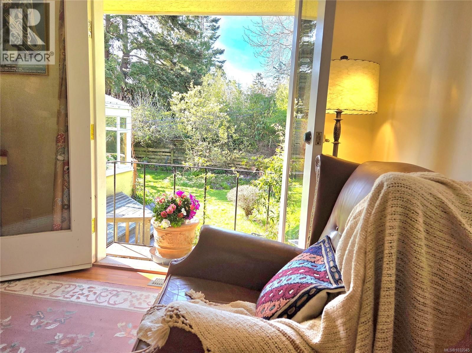 2125 HALL ROAD Image 16