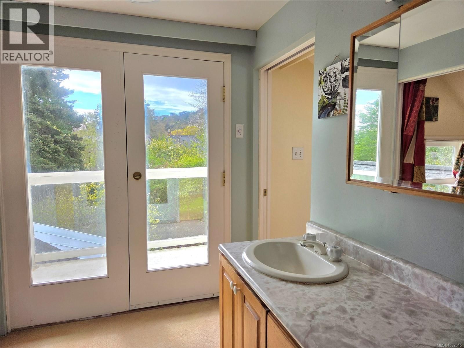 2125 HALL ROAD Image 21