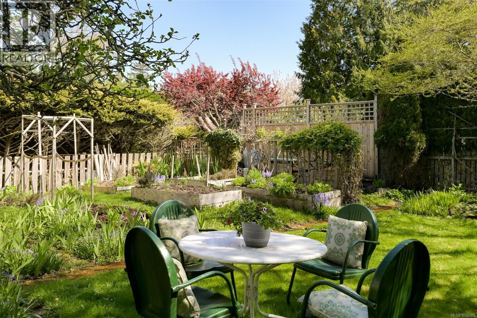 2125 HALL ROAD Image 22