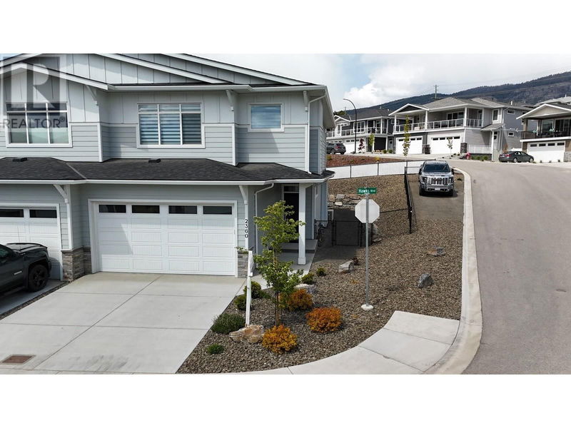 2360 Hawks Boulevard, West Kelowna, British Columbia (MLS 10320468)