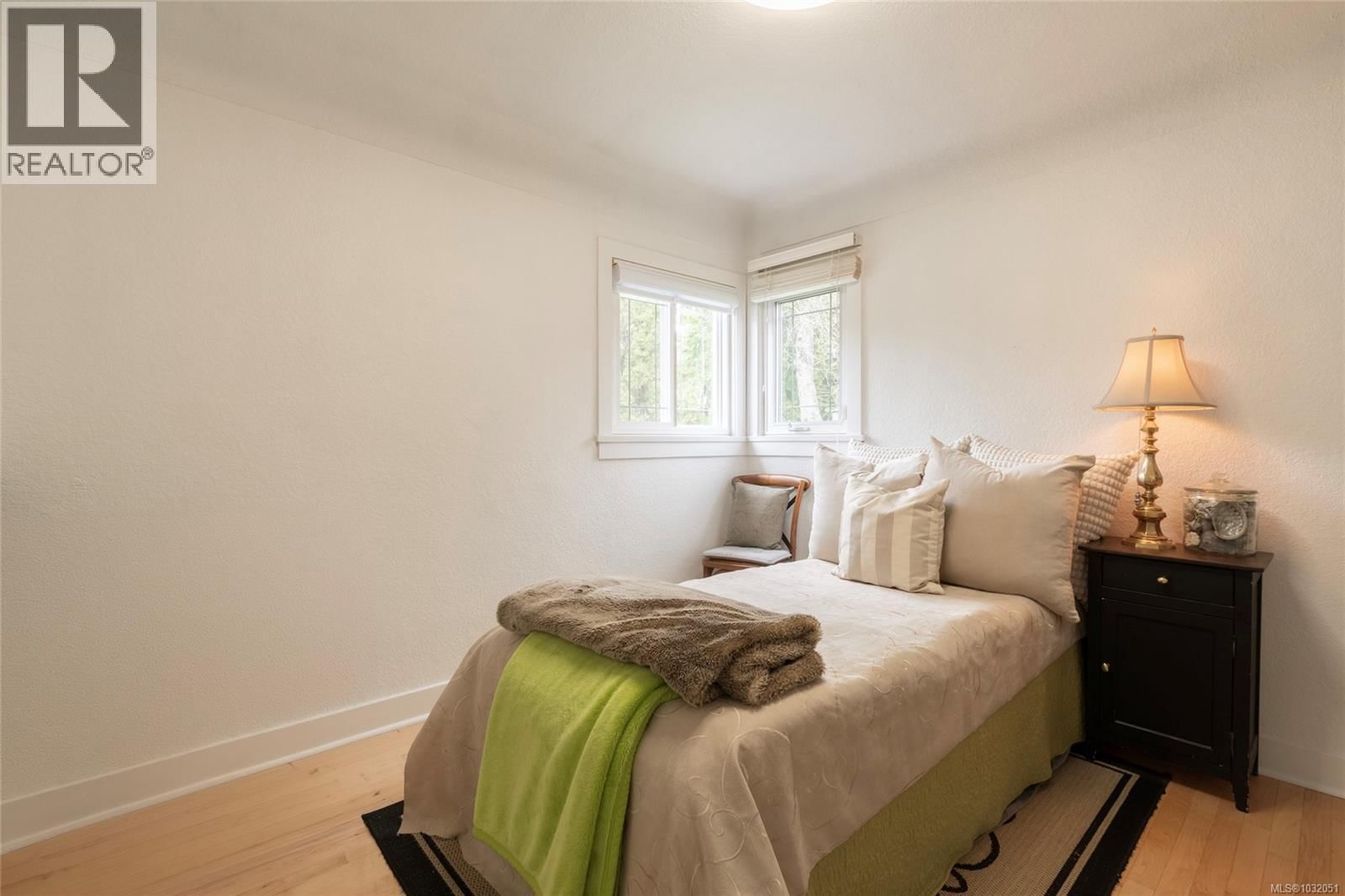 870 PENDENE PLACE Image 11