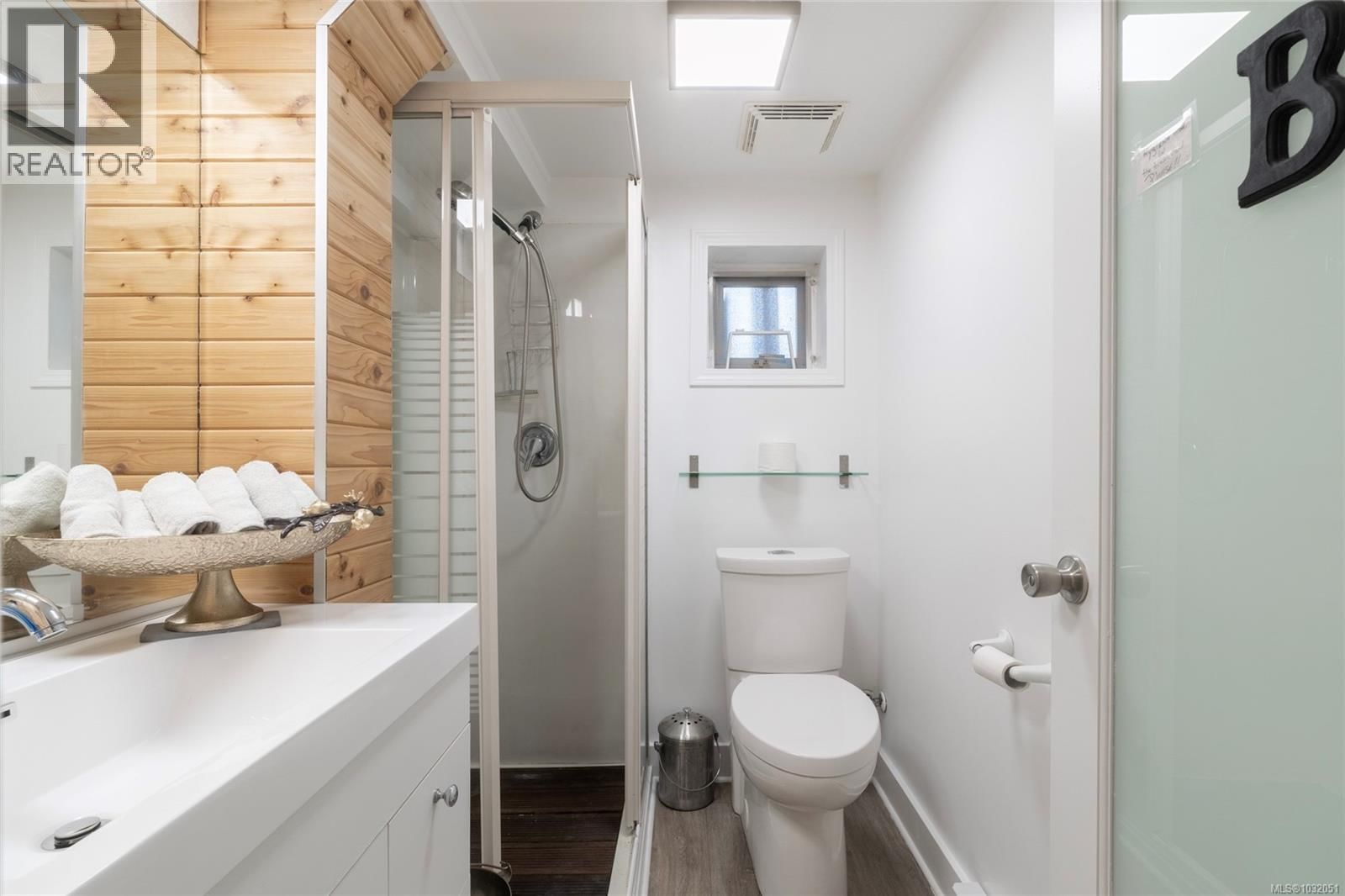 870 PENDENE PLACE Image 18