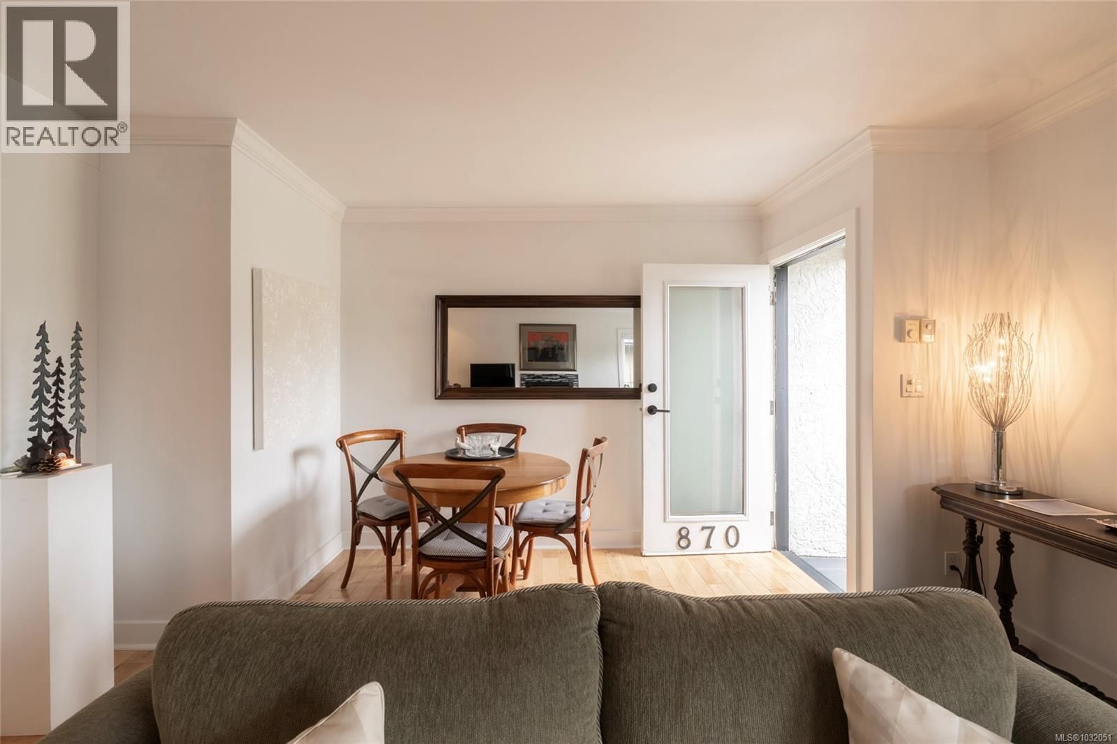 870 PENDENE PLACE Image 8