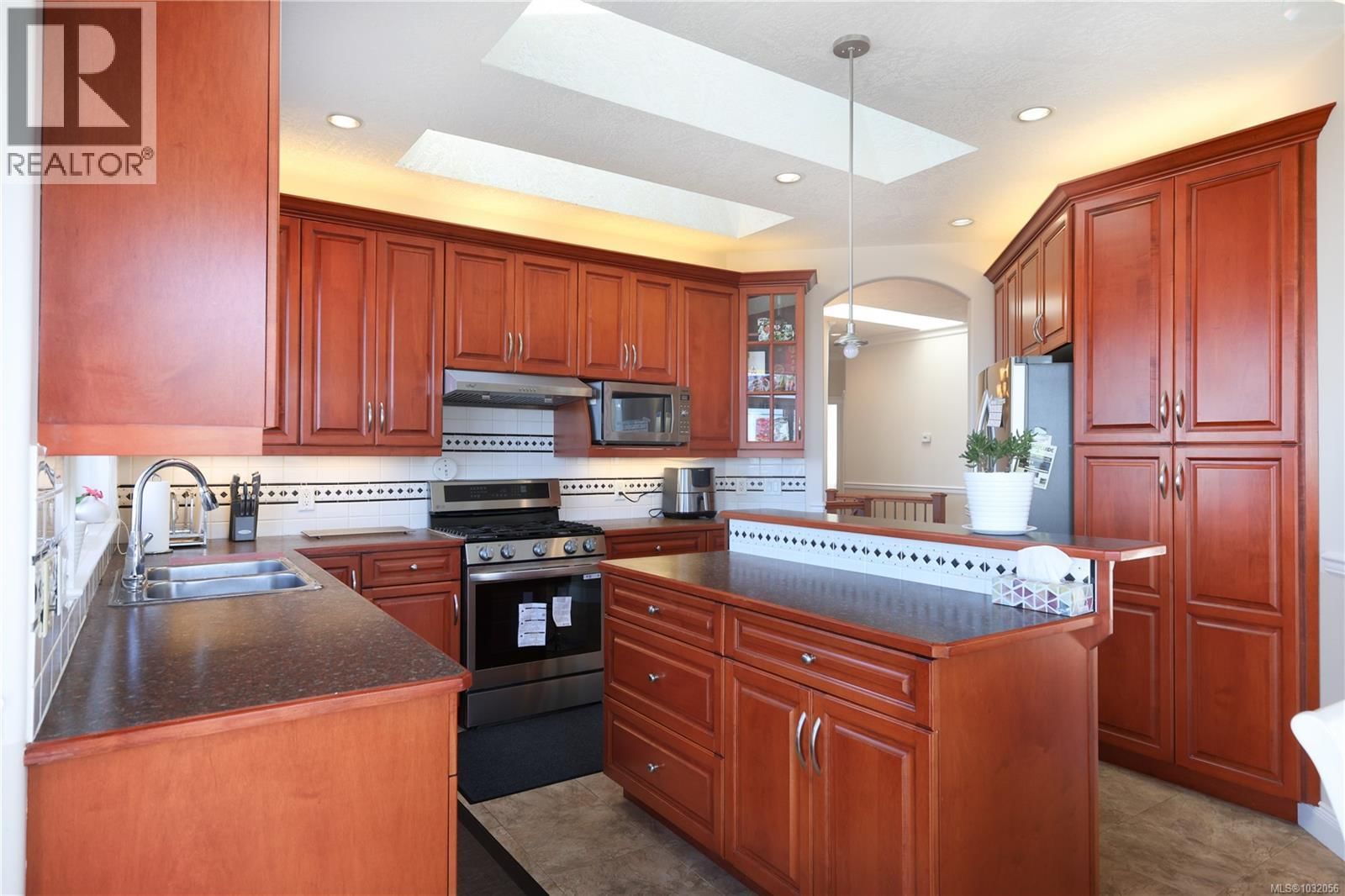 6455 GROVELAND DRIVE Image 17