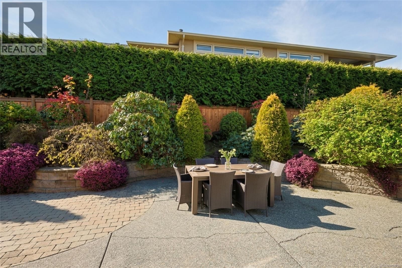 6455 GROVELAND DRIVE Image 8