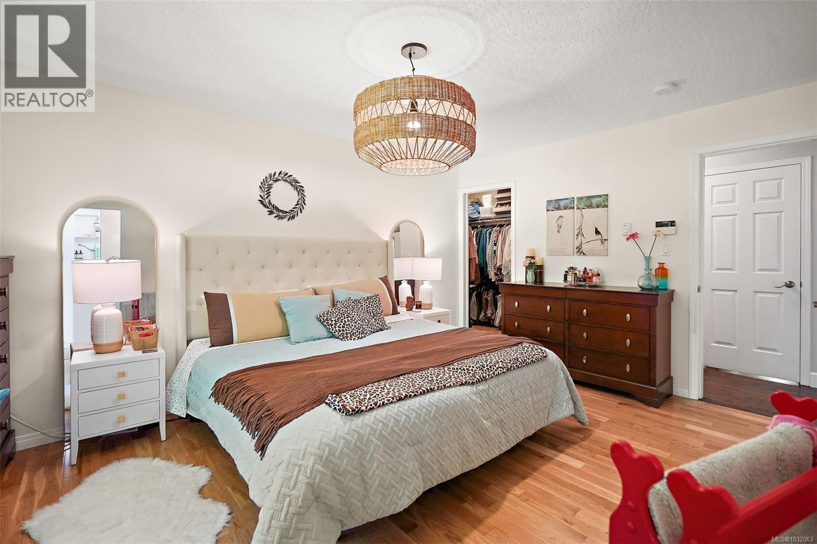 8636 SENTINEL PLACE Image 11