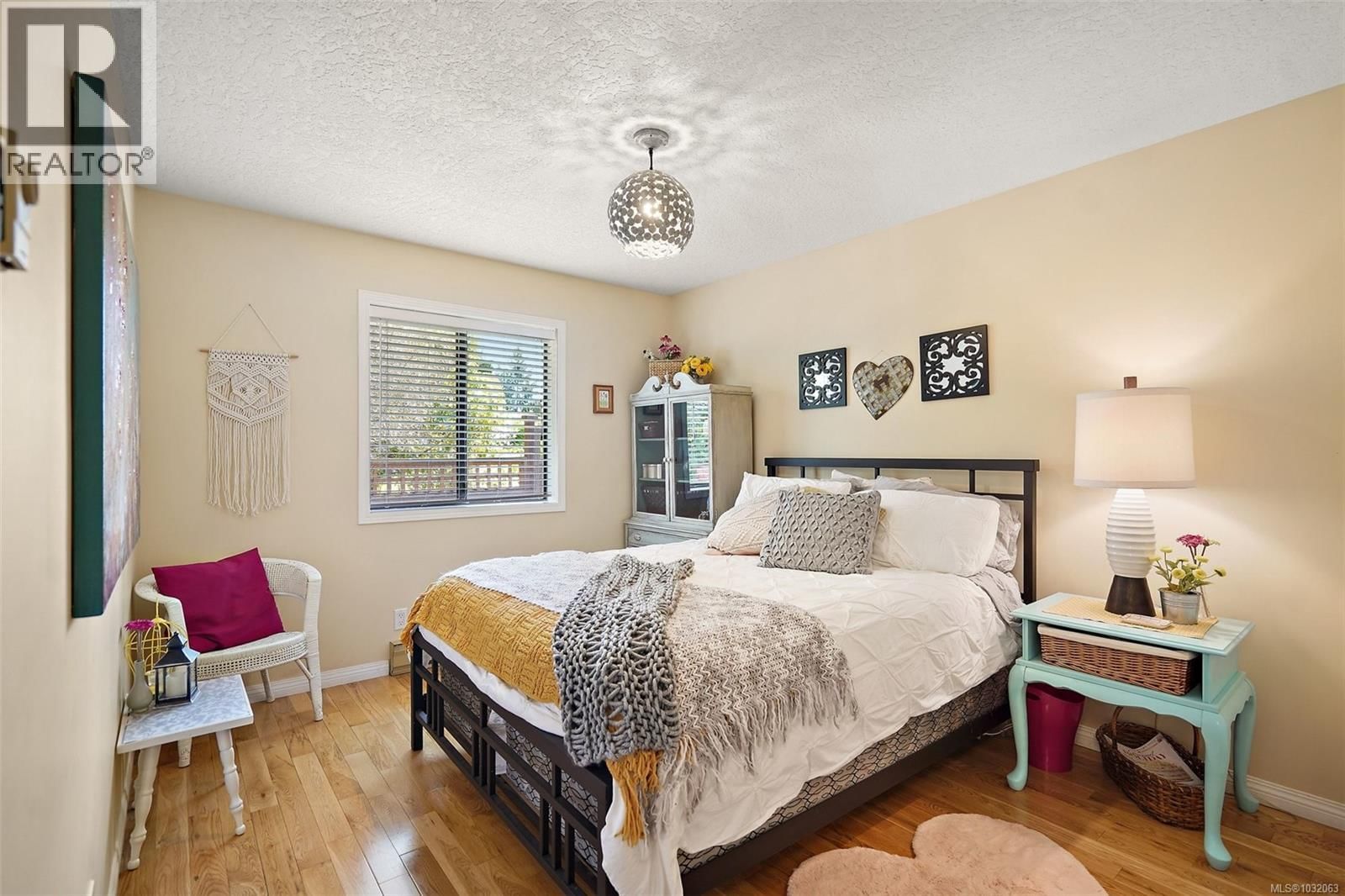 8636 SENTINEL PLACE Image 15