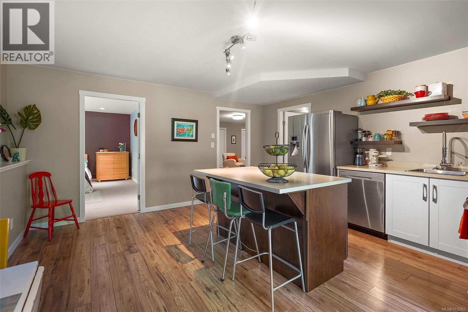 8636 SENTINEL PLACE Image 22