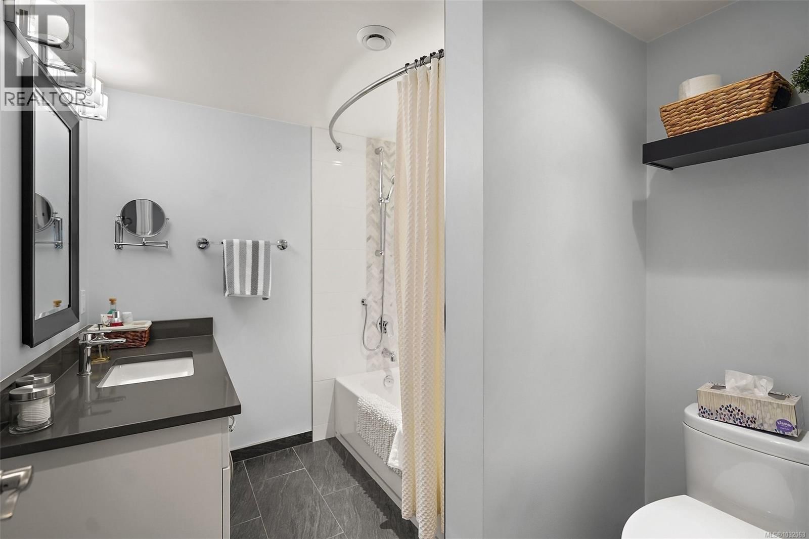 8636 SENTINEL PLACE Image 25