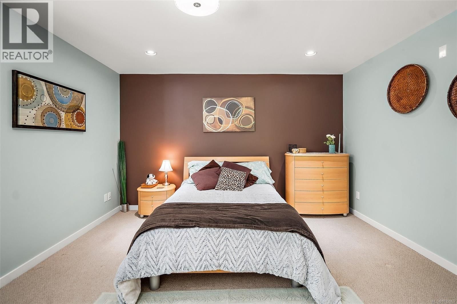 8636 SENTINEL PLACE Image 27