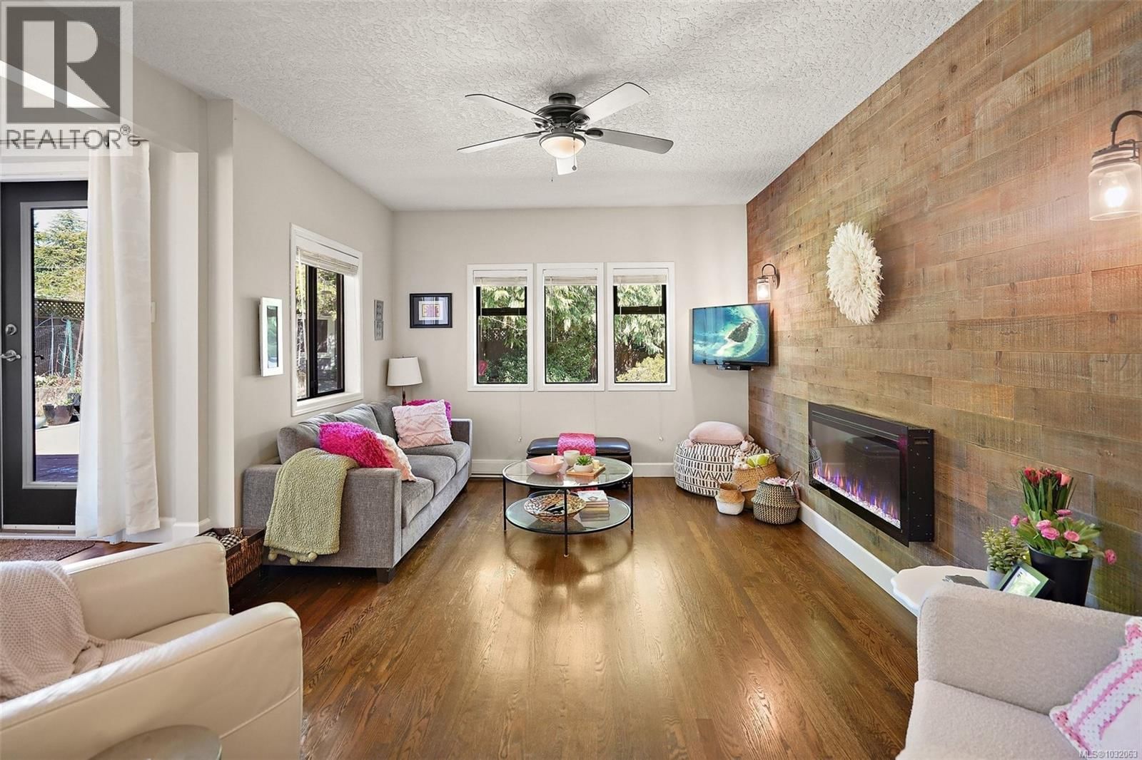 8636 SENTINEL PLACE Image 3