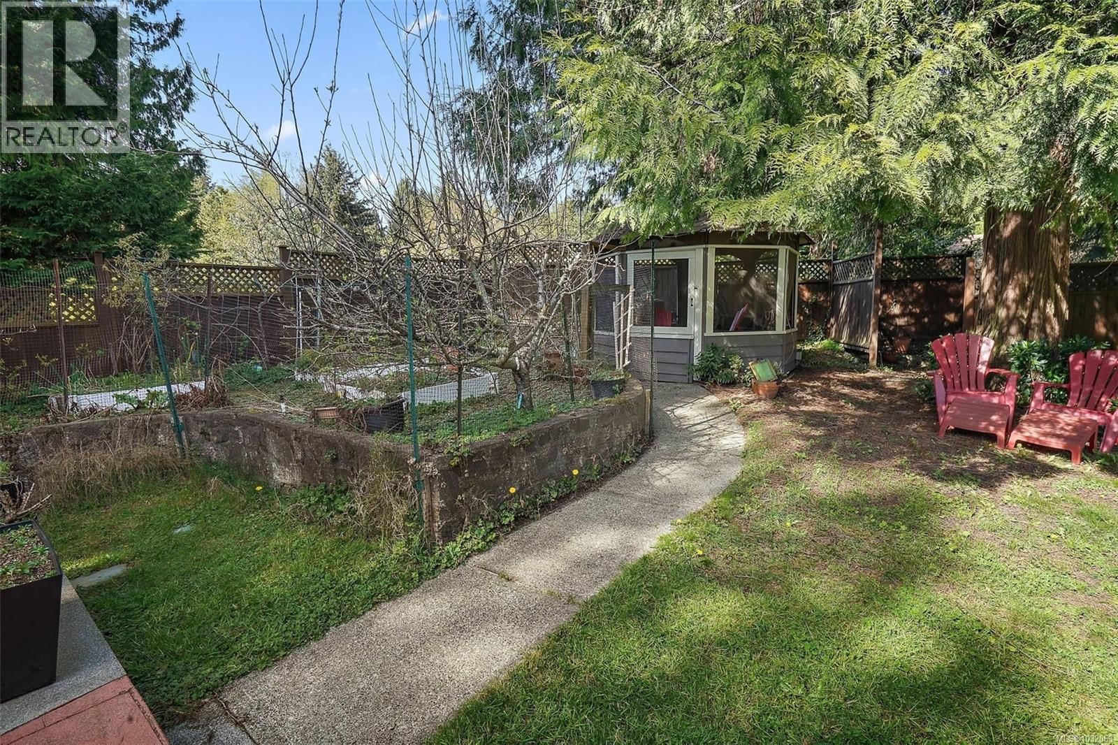 8636 SENTINEL PLACE Image 30