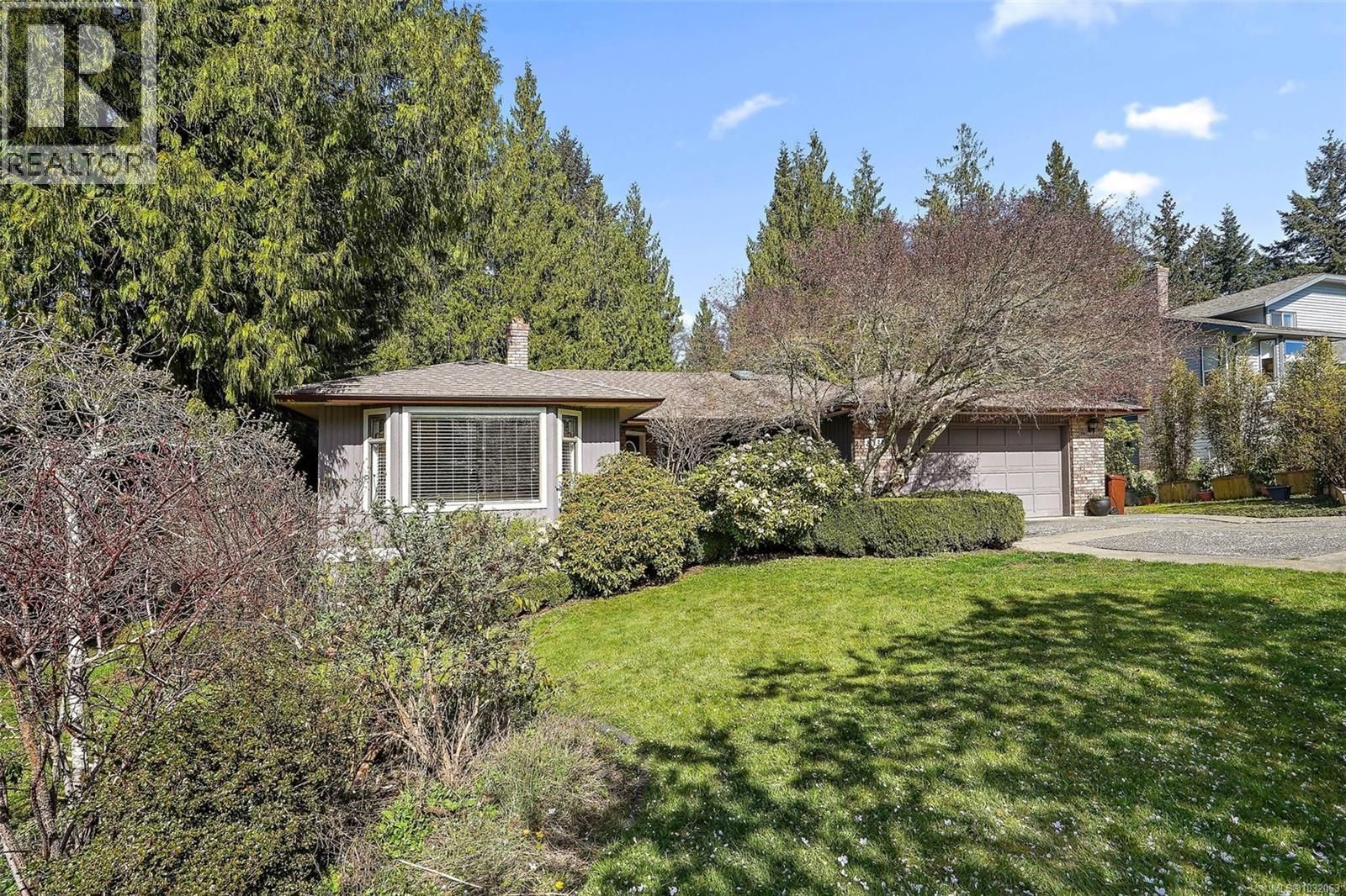 8636 SENTINEL PLACE Image 35