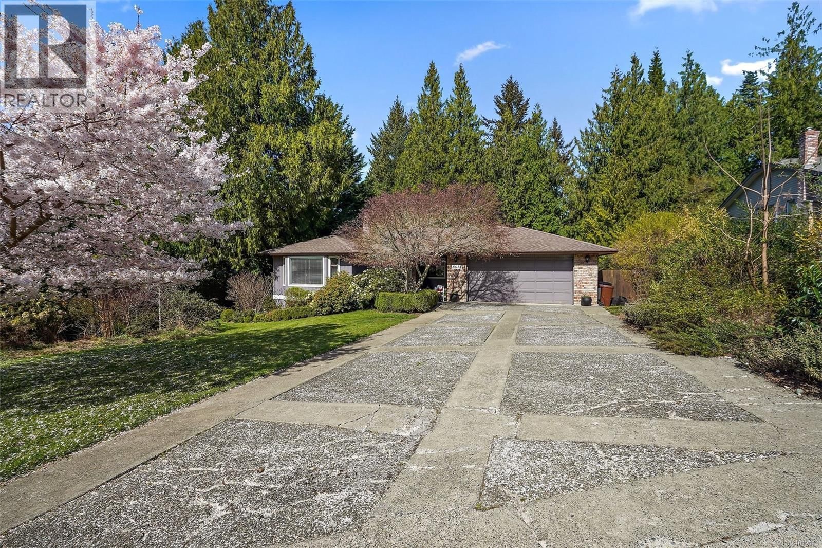 8636 SENTINEL PLACE Image 36