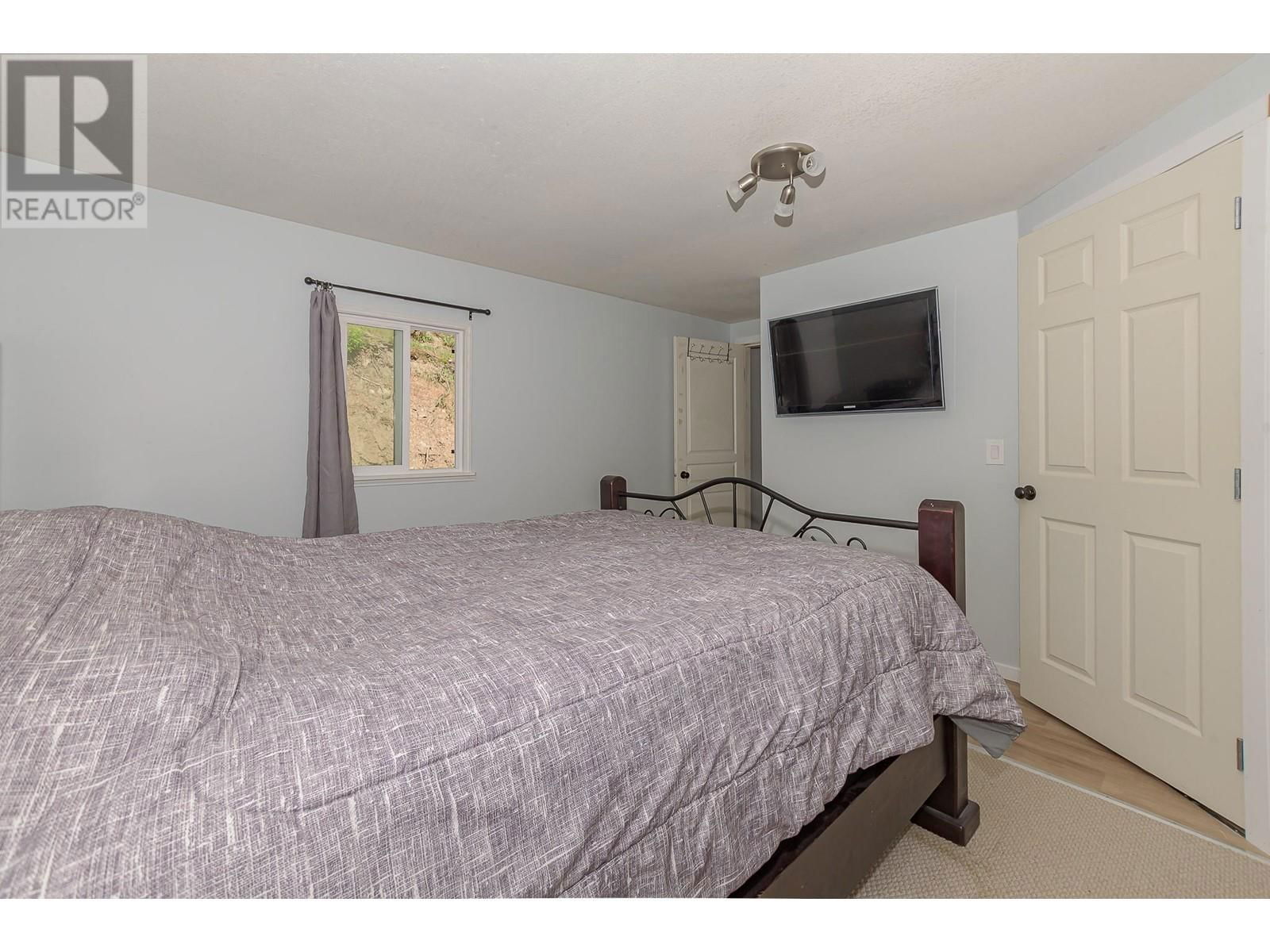 2036 Solsqua-Sicamous Road Unit# 9 Image 13