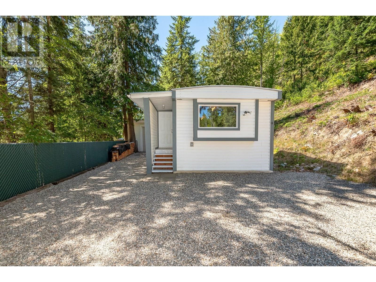 2036 Solsqua-Sicamous Road Unit# 9 Image 30