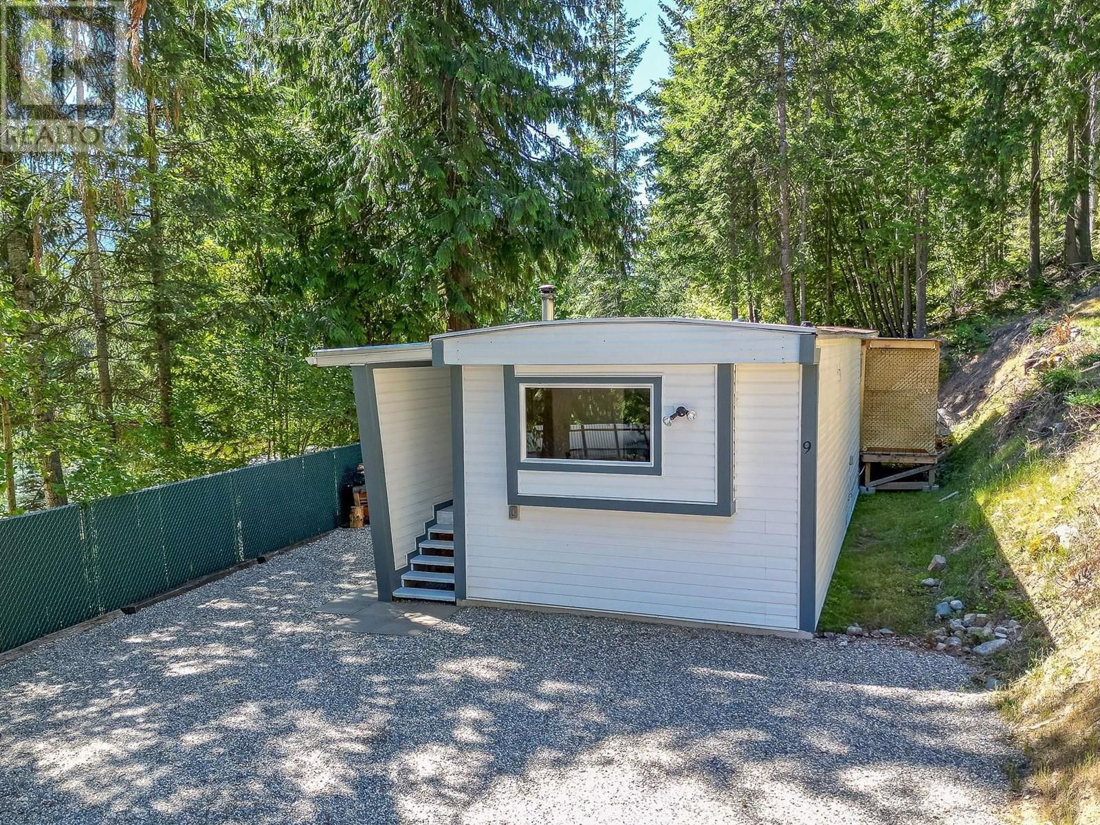 2036 Solsqua-Sicamous Road Unit# 9 Image 7