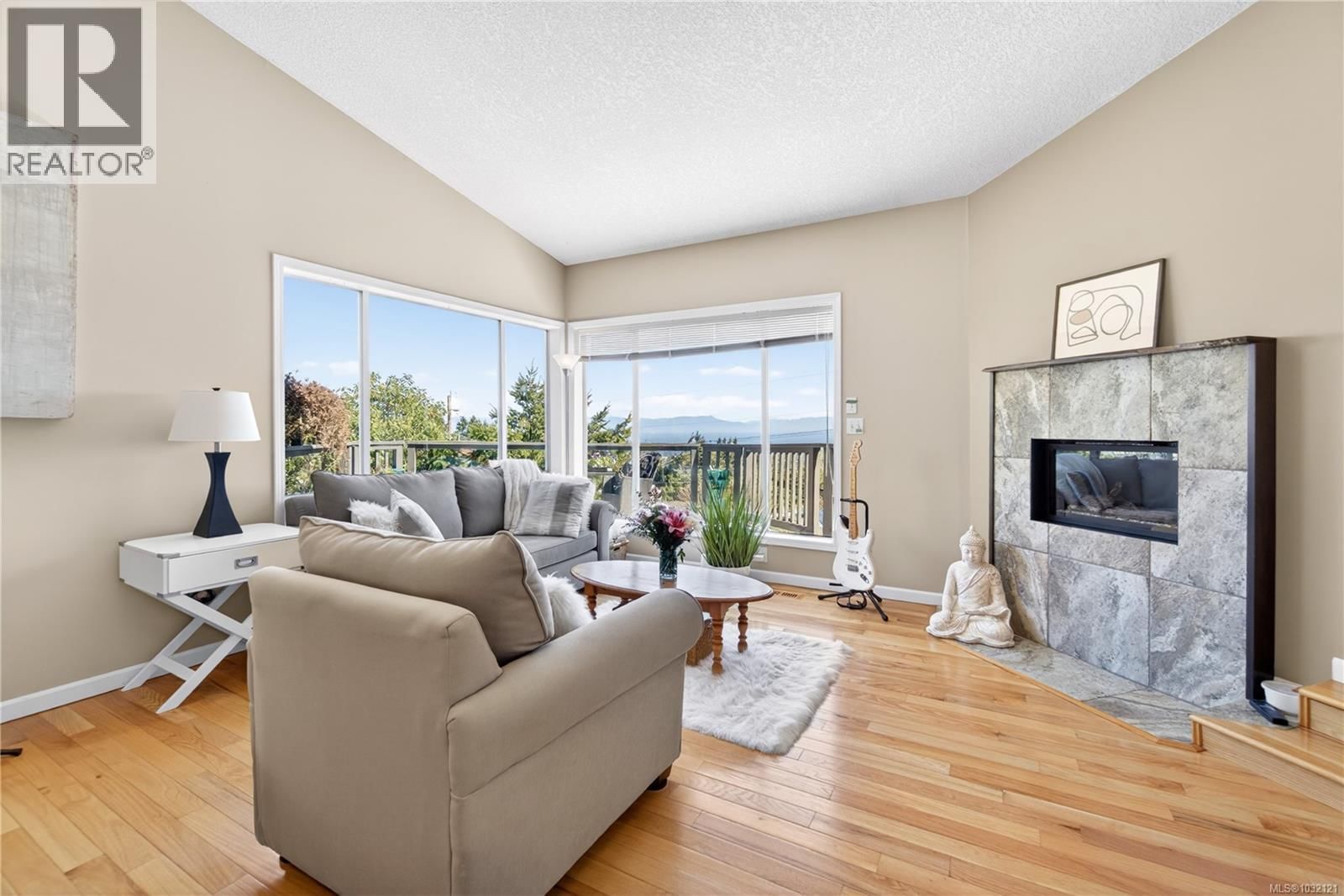 1277 Selkirk Drive property photo