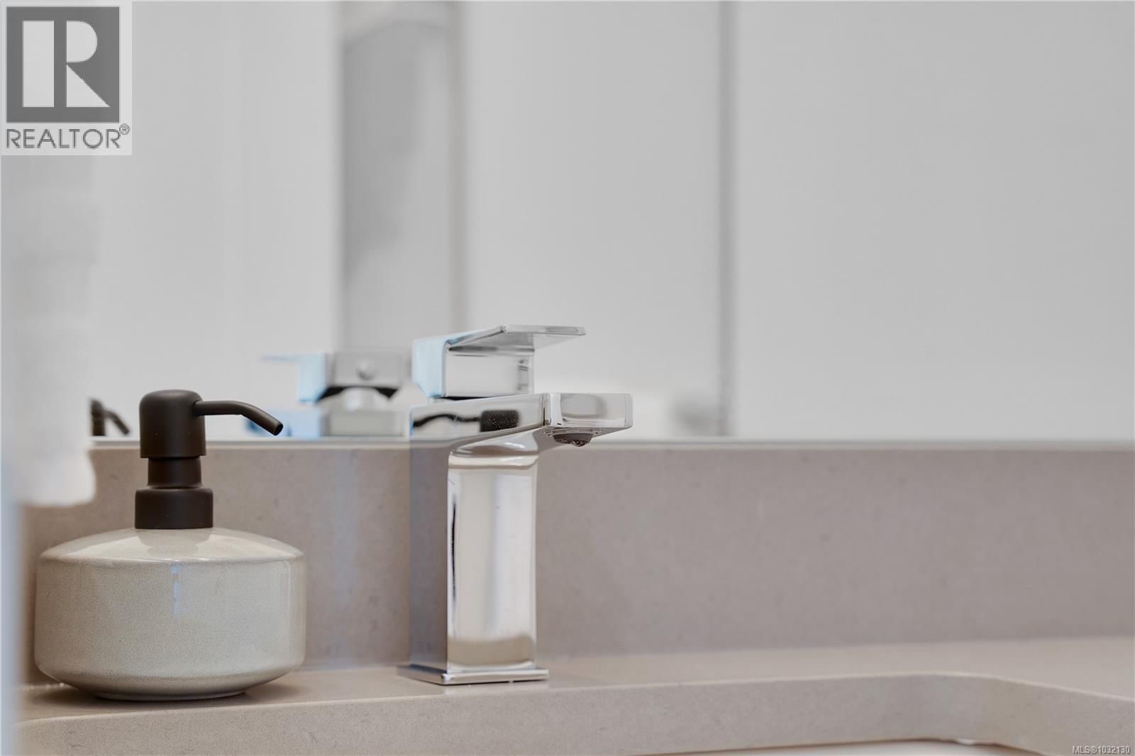 2821 CASTER PLACE Image 19