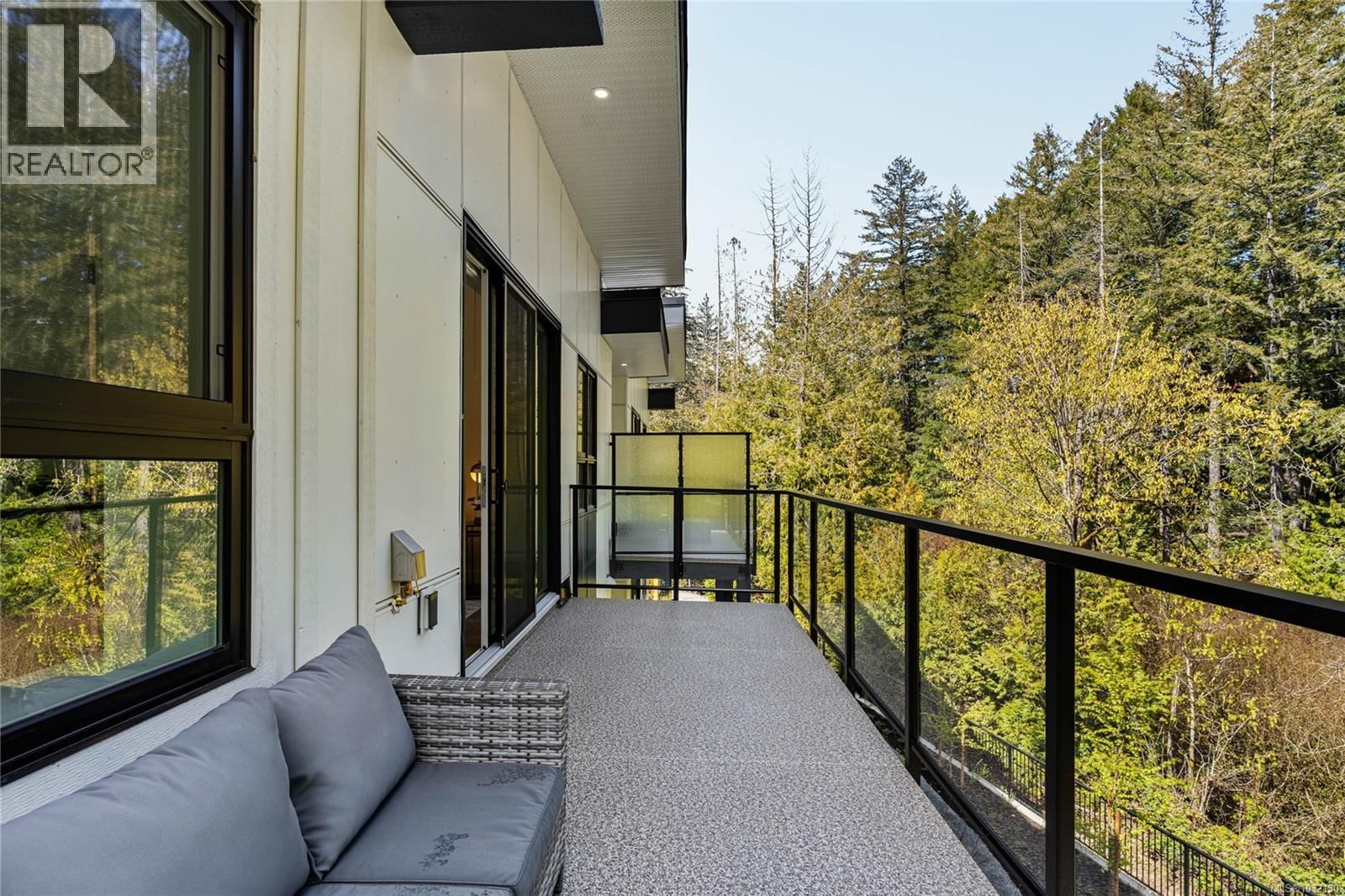 2821 CASTER PLACE Image 24