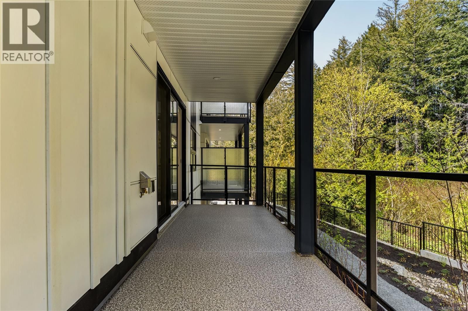 2821 CASTER PLACE Image 26