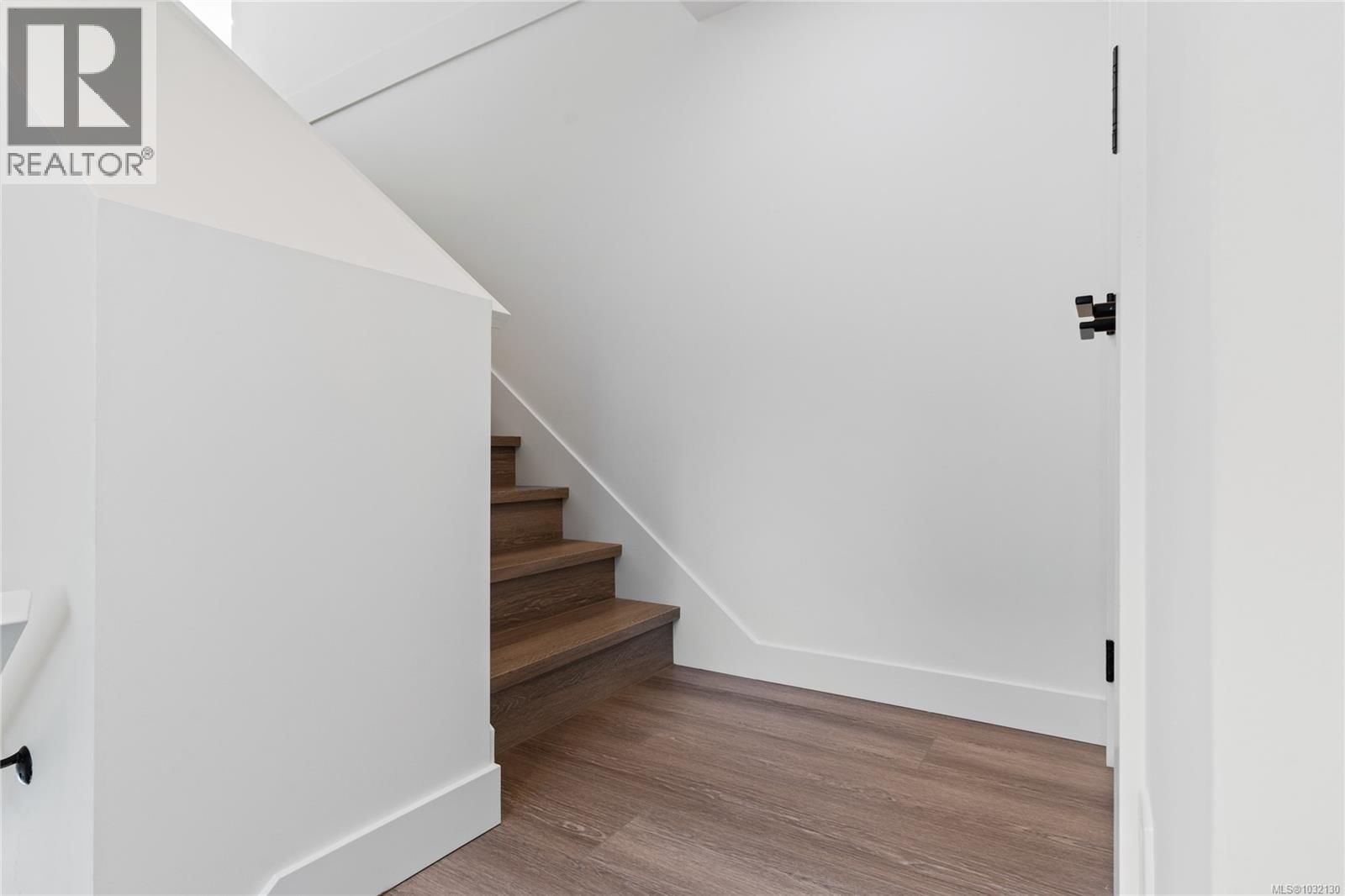 2821 CASTER PLACE Image 31