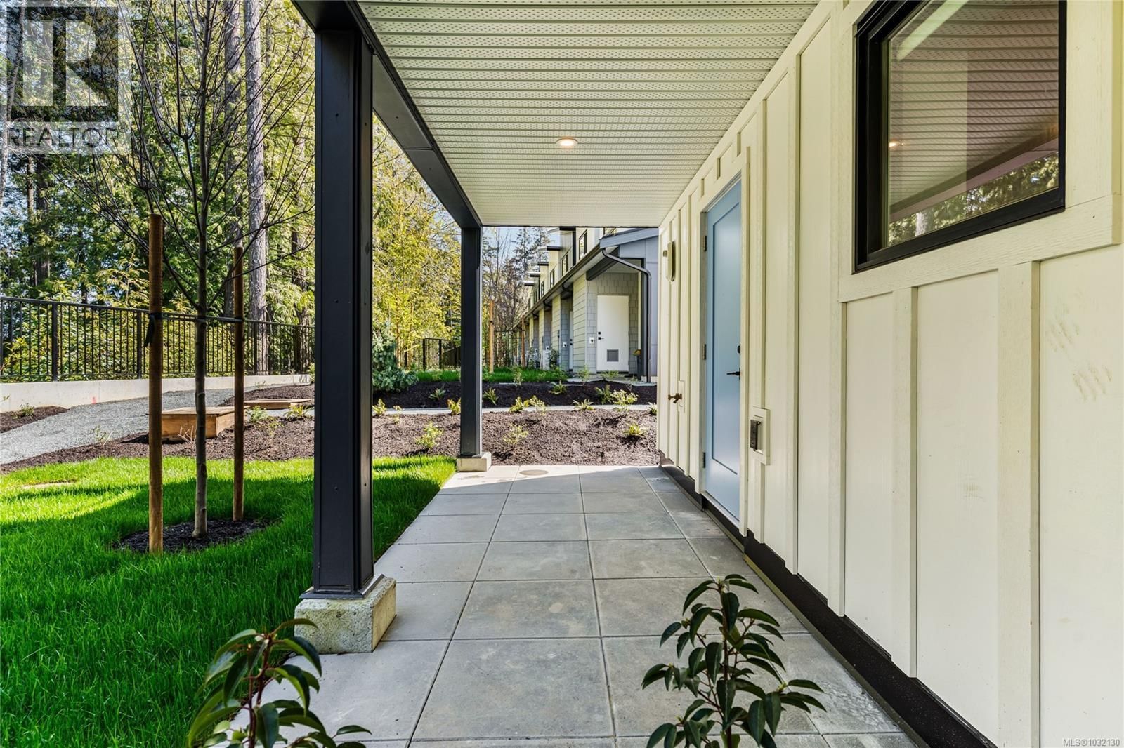 2821 CASTER PLACE Image 38