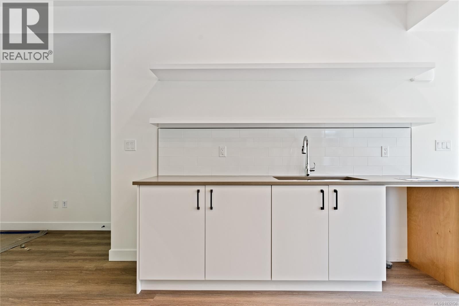 2821 CASTER PLACE Image 43