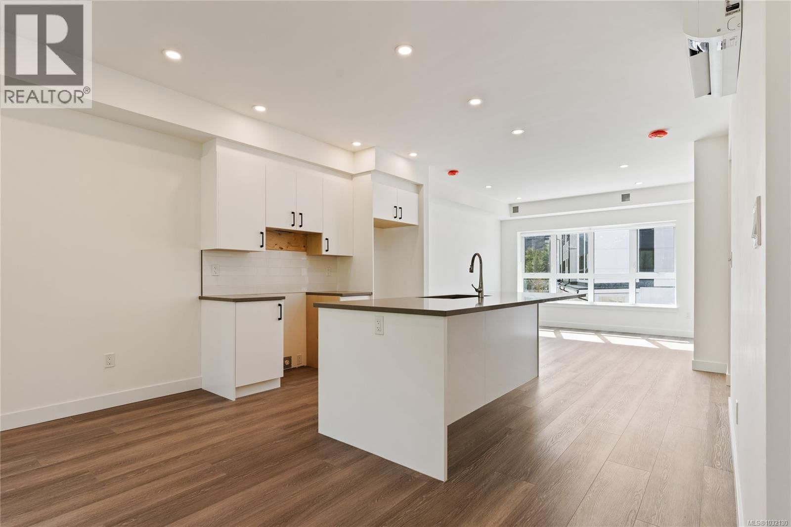 2821 CASTER PLACE Image 47