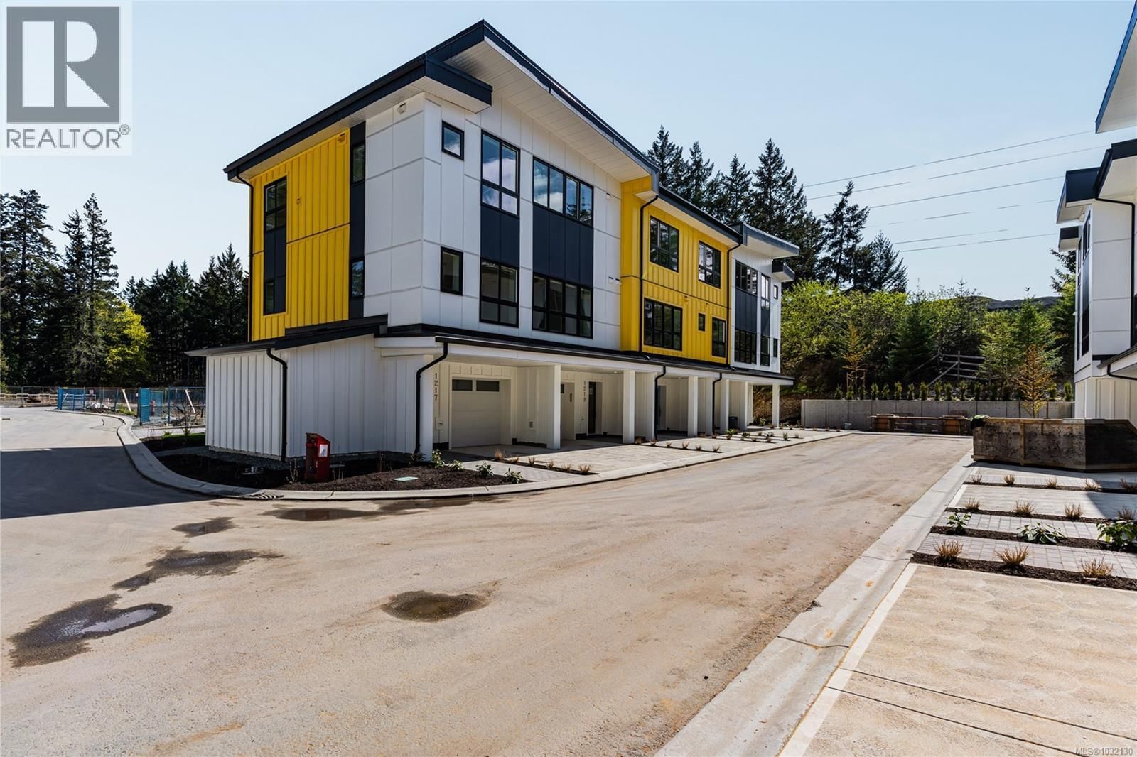 2821 CASTER PLACE Image 55