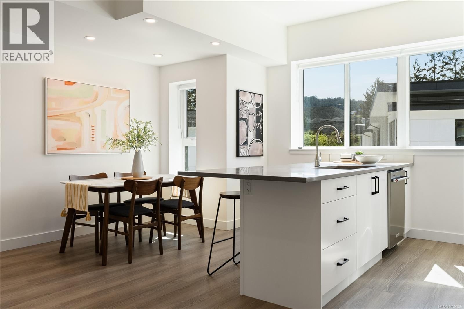 2821 CASTER PLACE Image 9