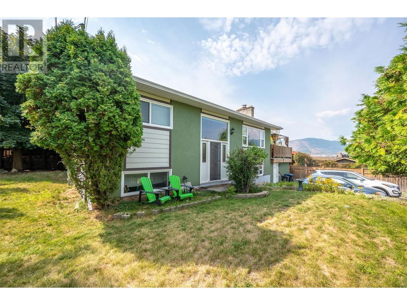 902 Maccleave Avenue, Penticton, British Columbia (MLS 10321979)