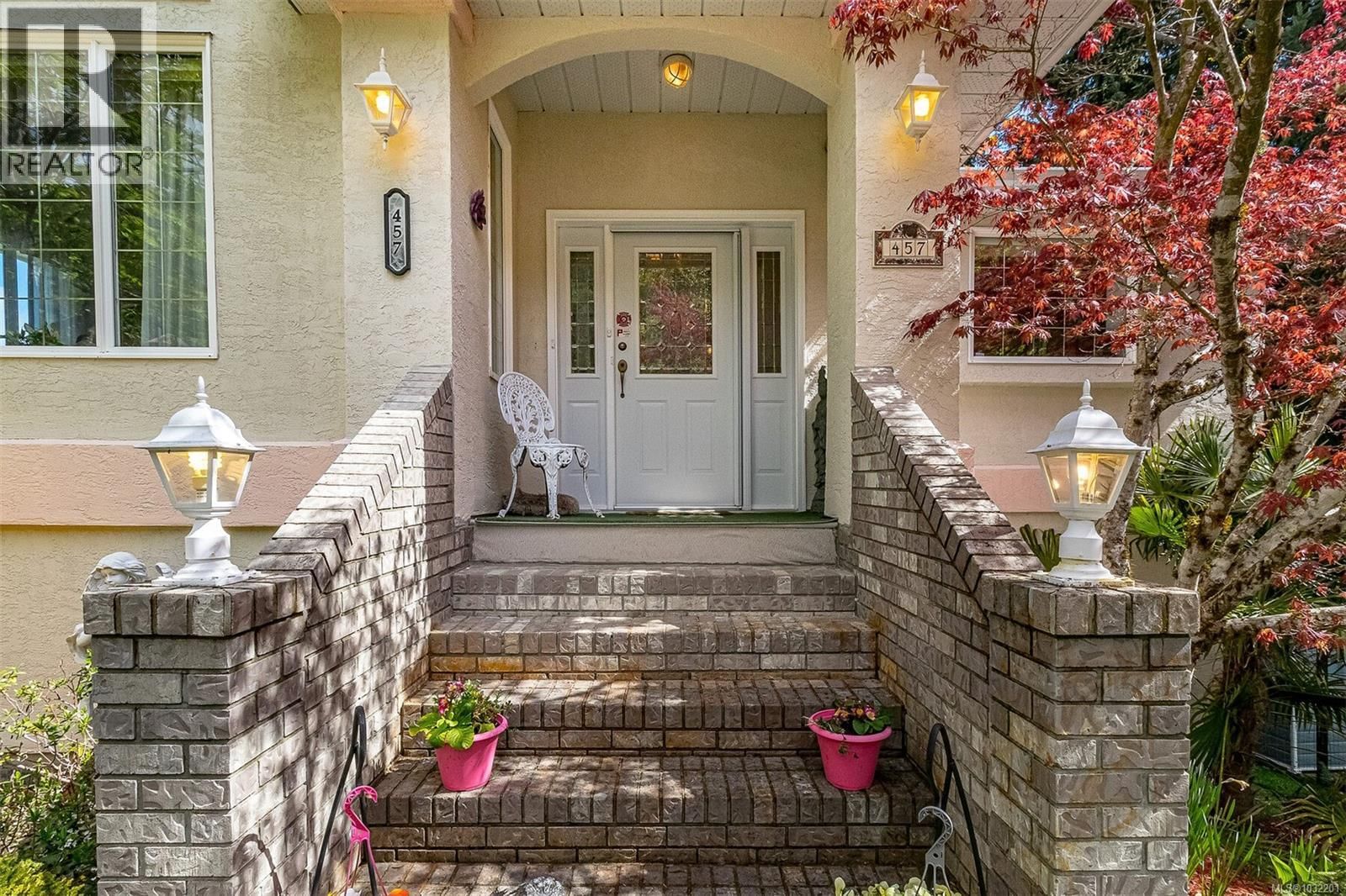 457 Thetis Drive property photo
