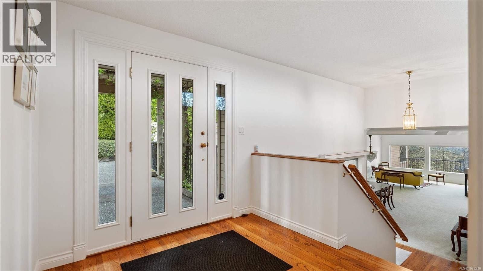 928 Cobblestone Lane property photo
