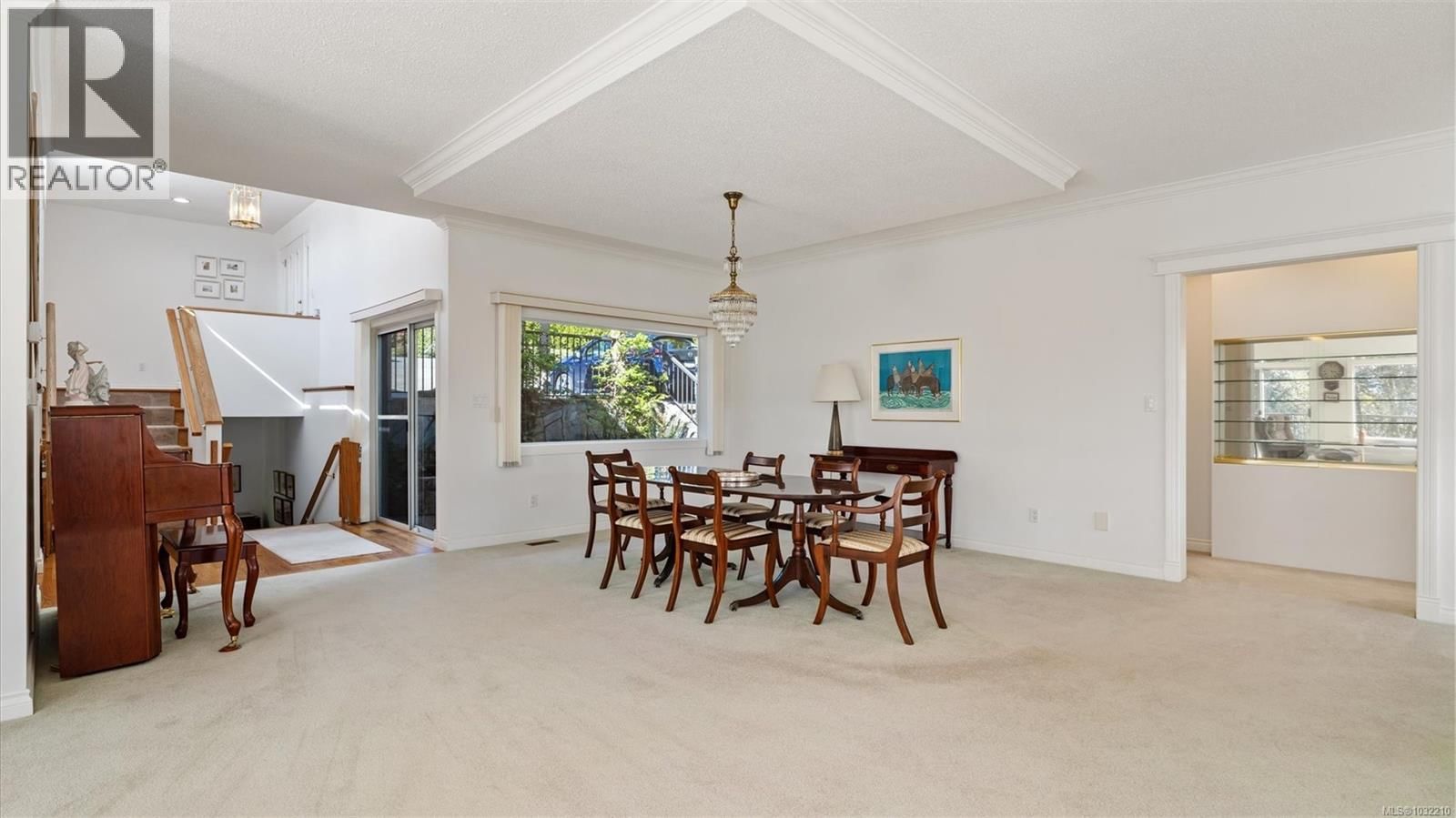 928 Cobblestone Lane property photo