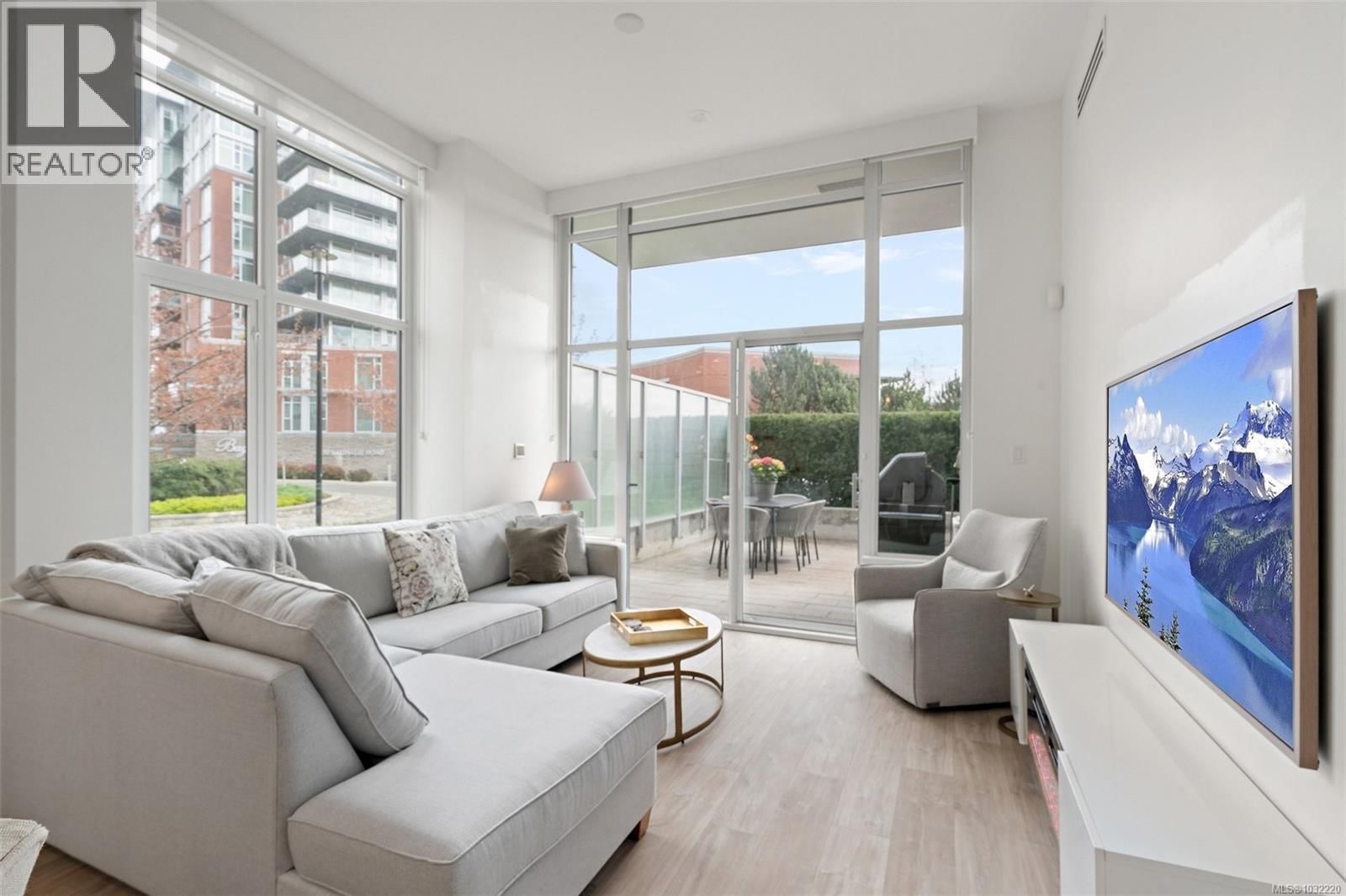 103 - 70 SAGHALIE ROAD Image 10