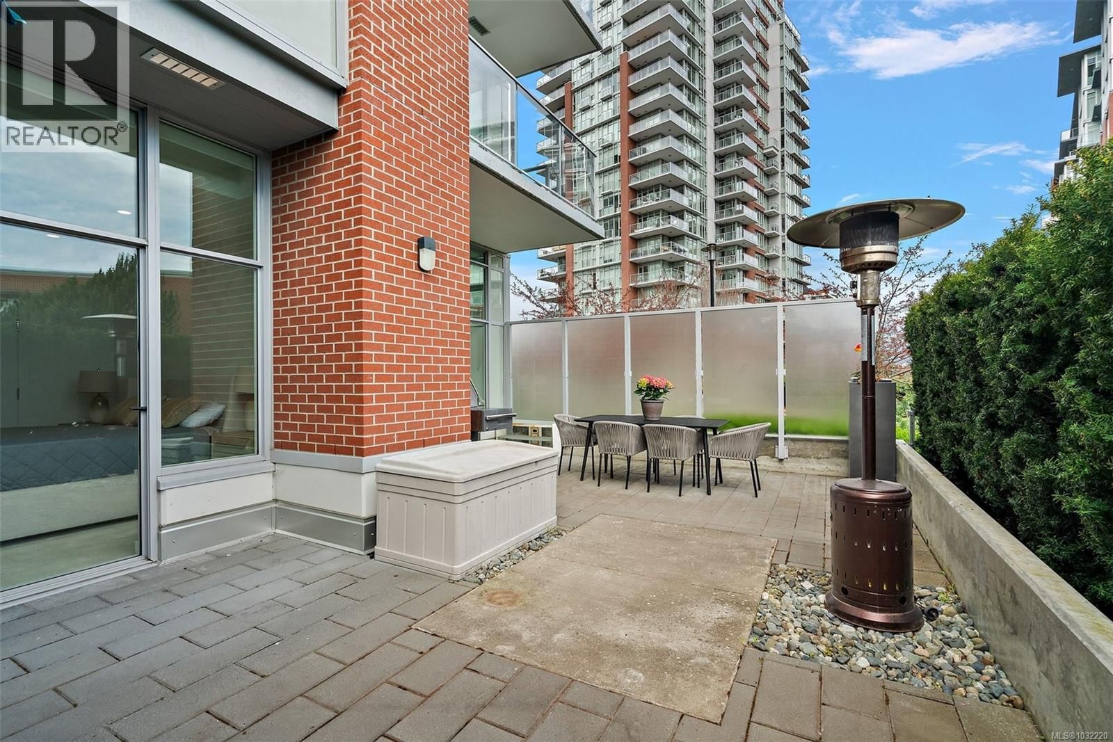 103 - 70 SAGHALIE ROAD Image 23