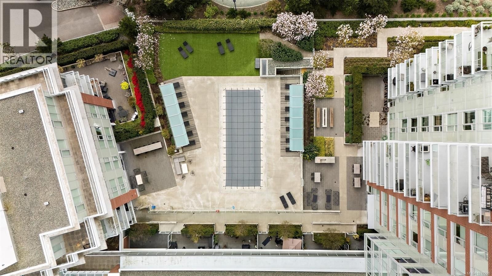 103 - 70 SAGHALIE ROAD Image 31