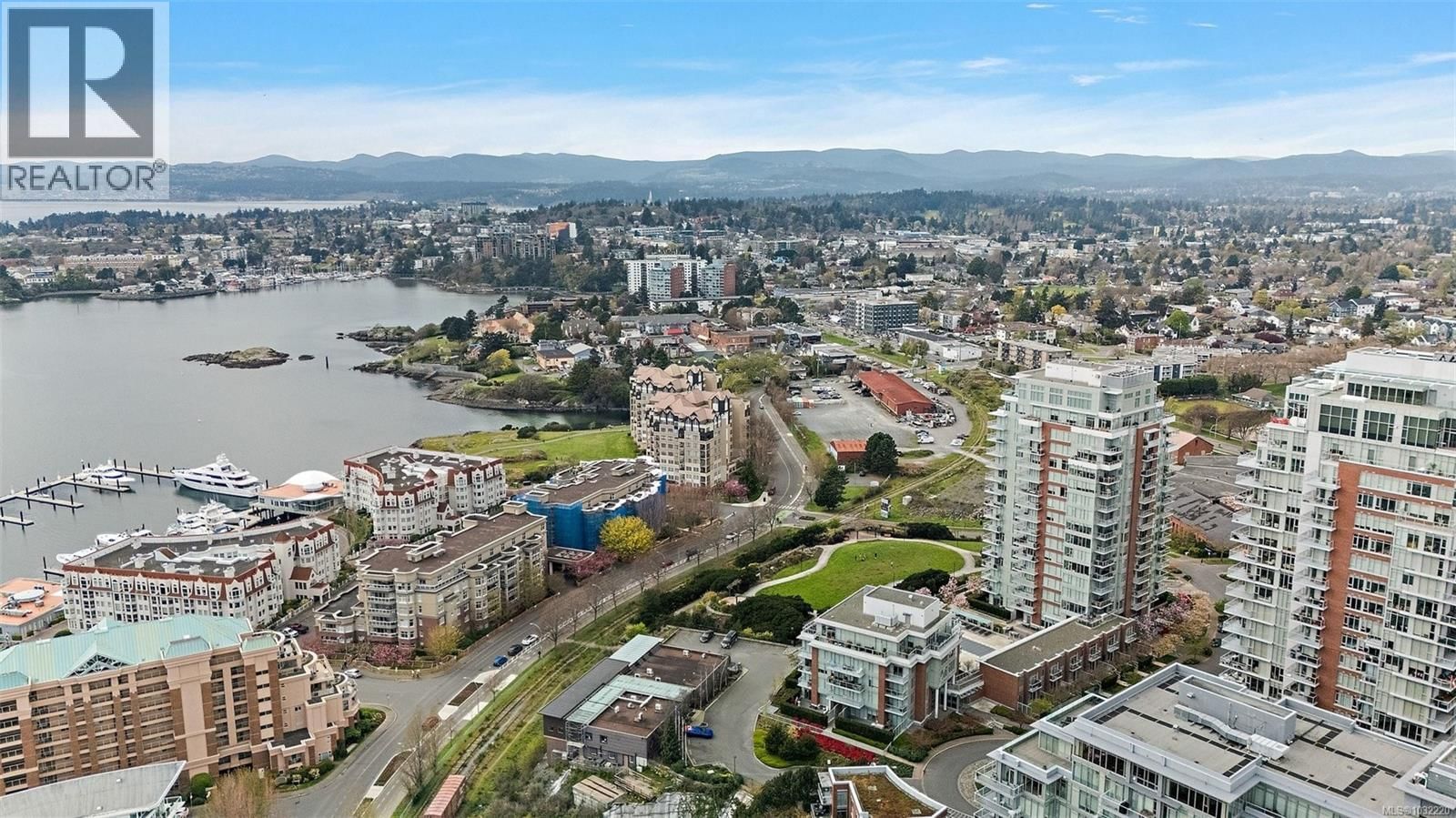 103 - 70 SAGHALIE ROAD Image 34