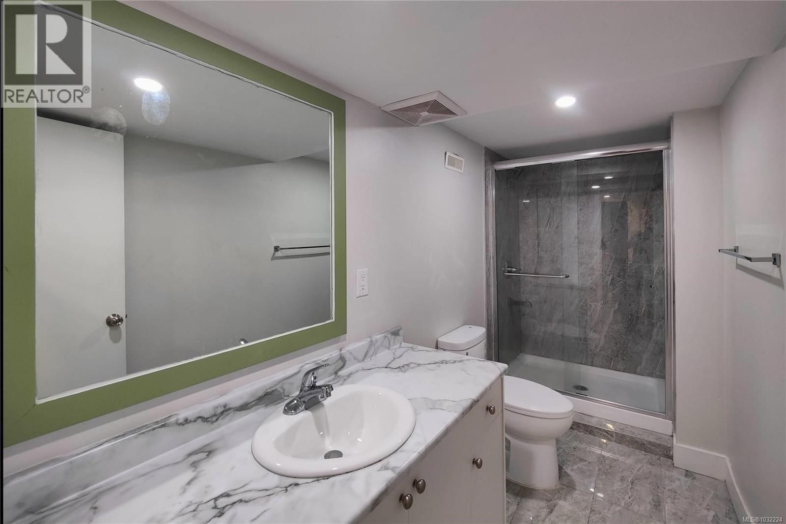 18 GILLESPIE STREET SOUTH Image 12