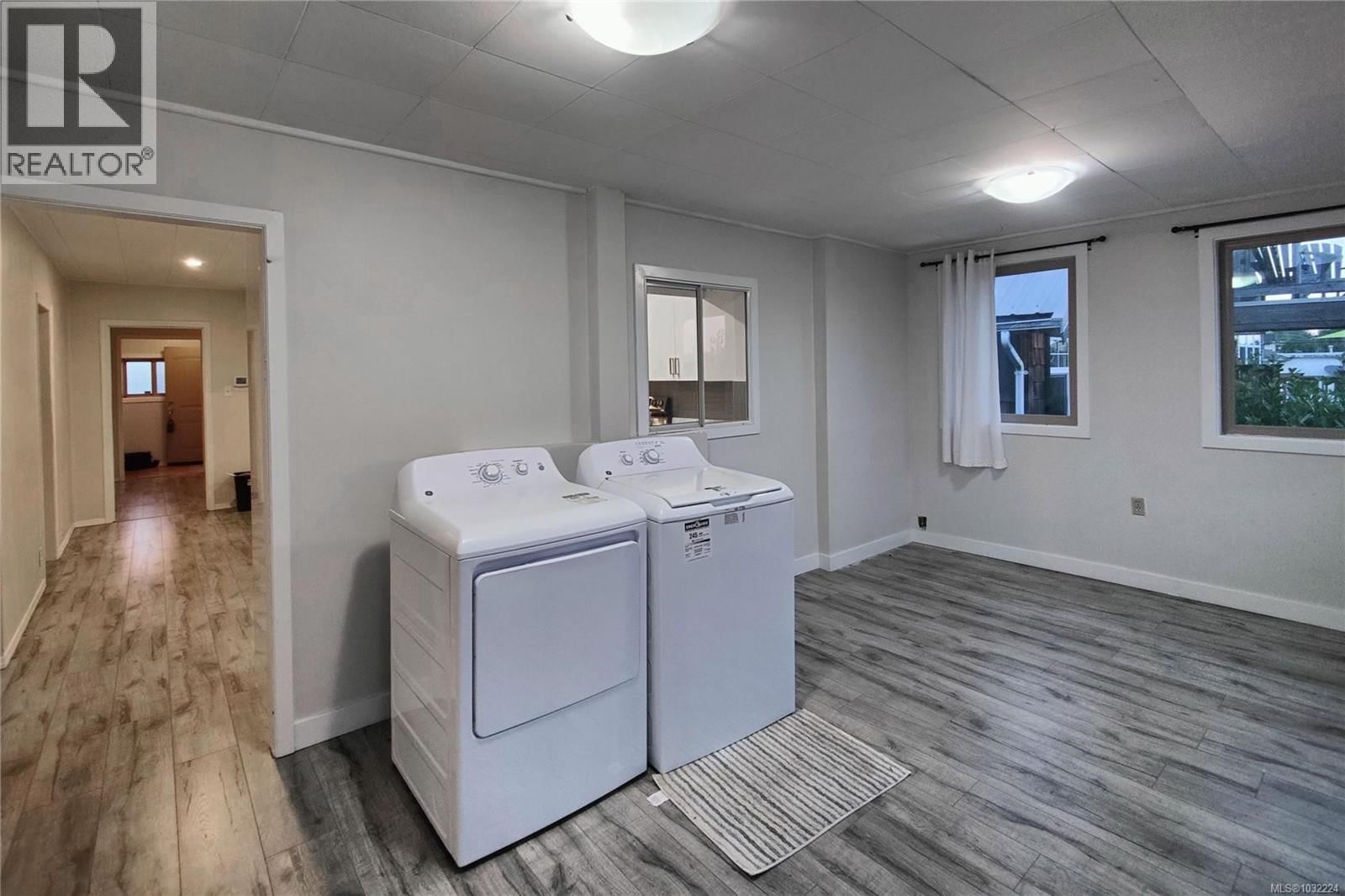 18 GILLESPIE STREET SOUTH Image 14