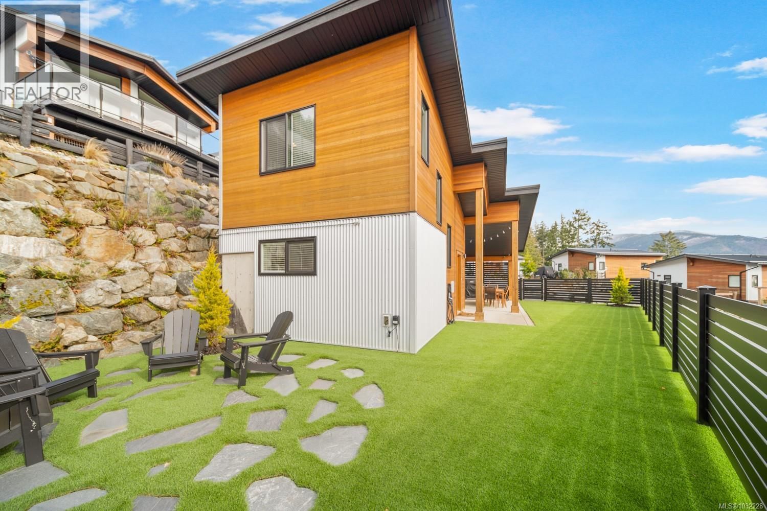 7405 COTTAGE WAY Image 11