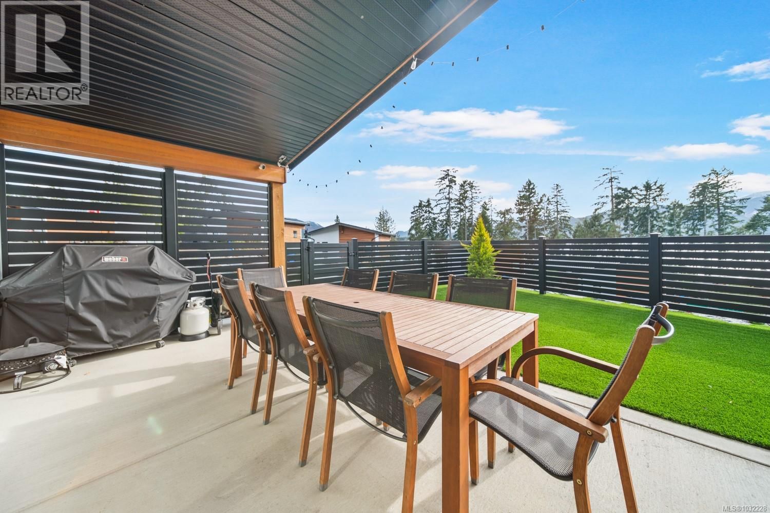 7405 COTTAGE WAY Image 16