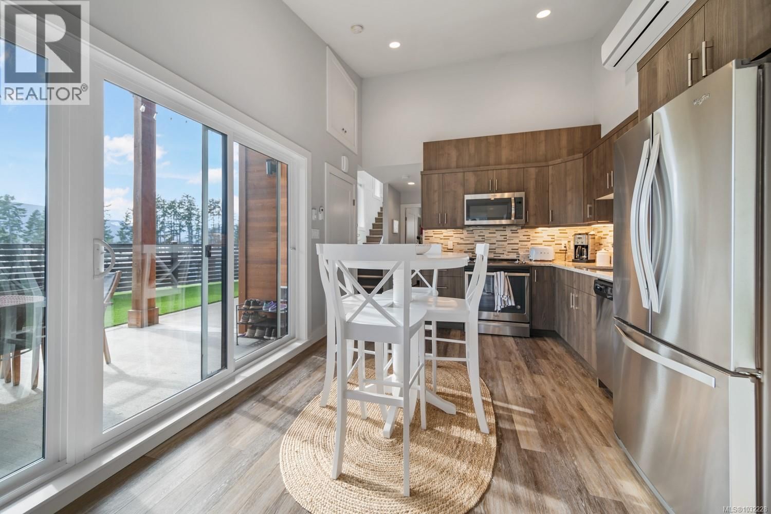 7405 COTTAGE WAY Image 18