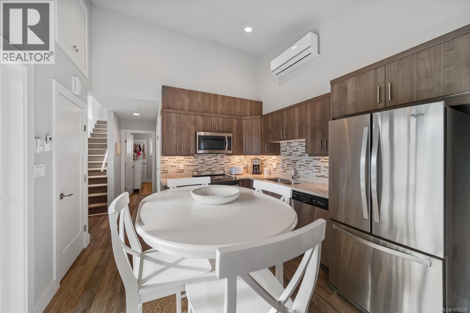 7405 COTTAGE WAY Image 20