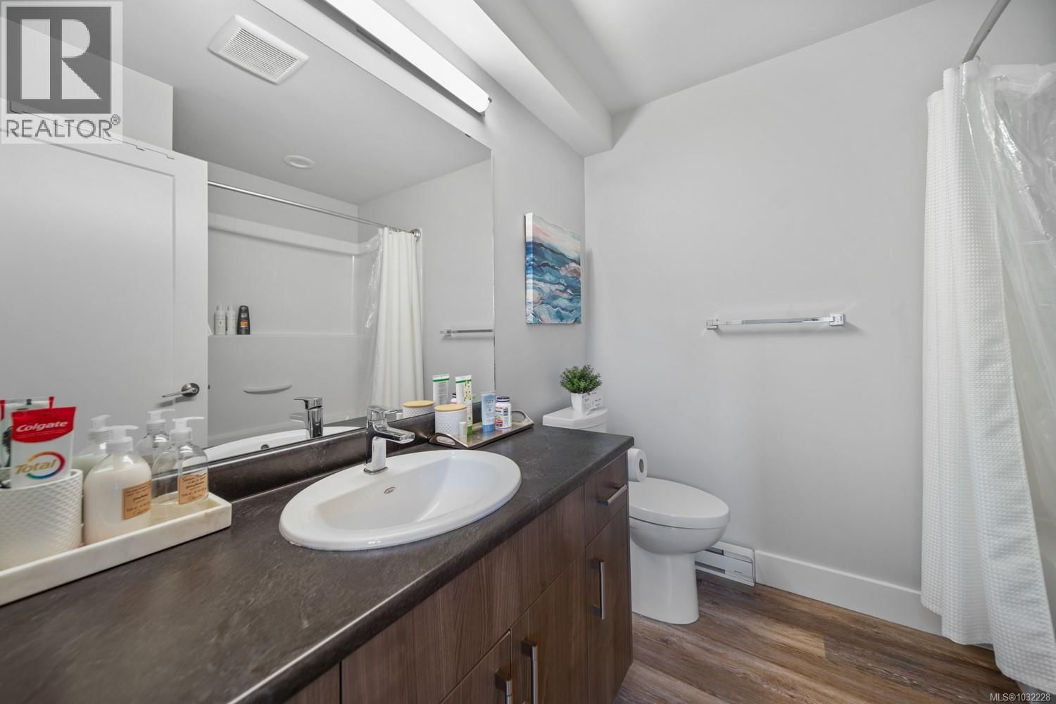 7405 COTTAGE WAY Image 26