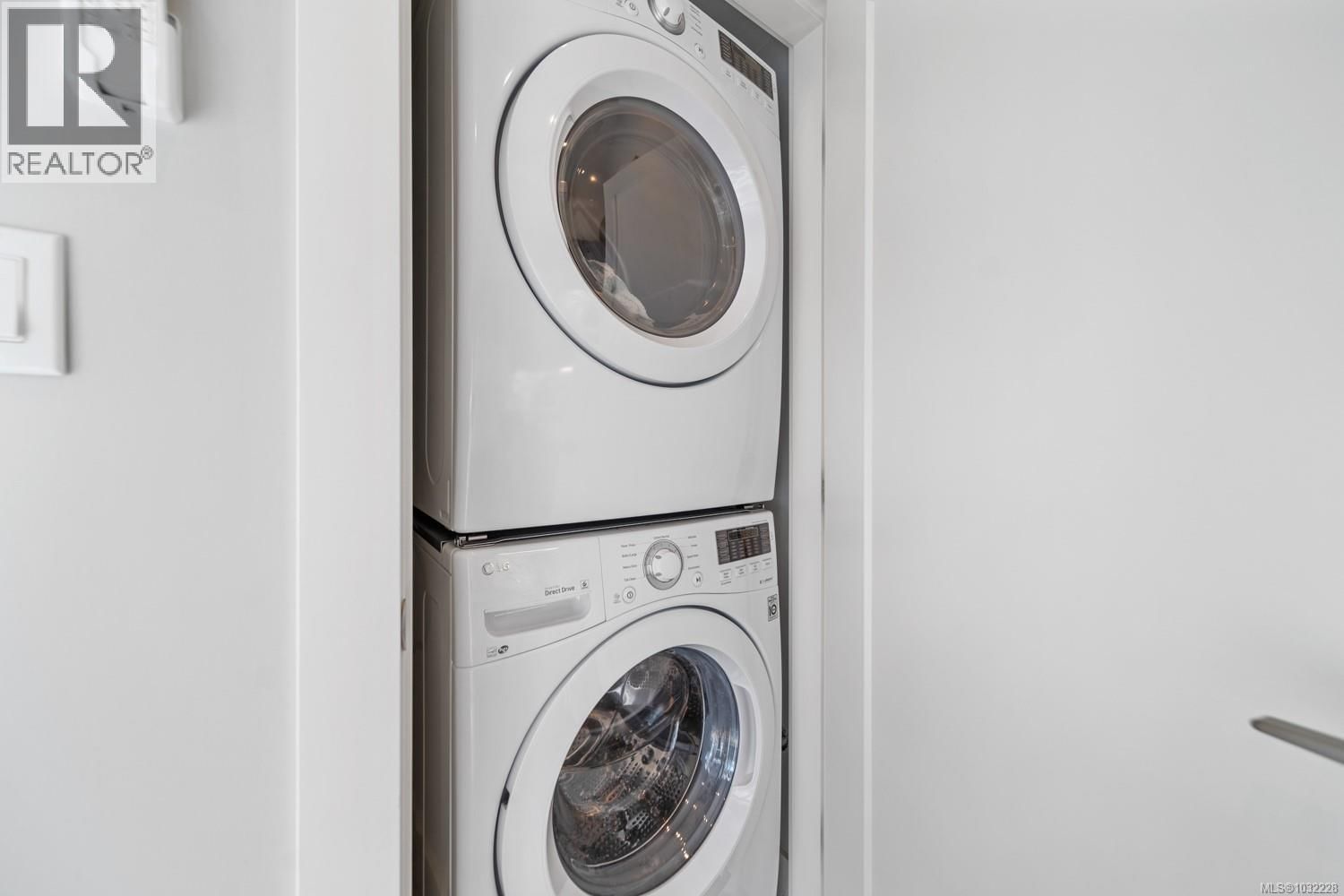 7405 COTTAGE WAY Image 27