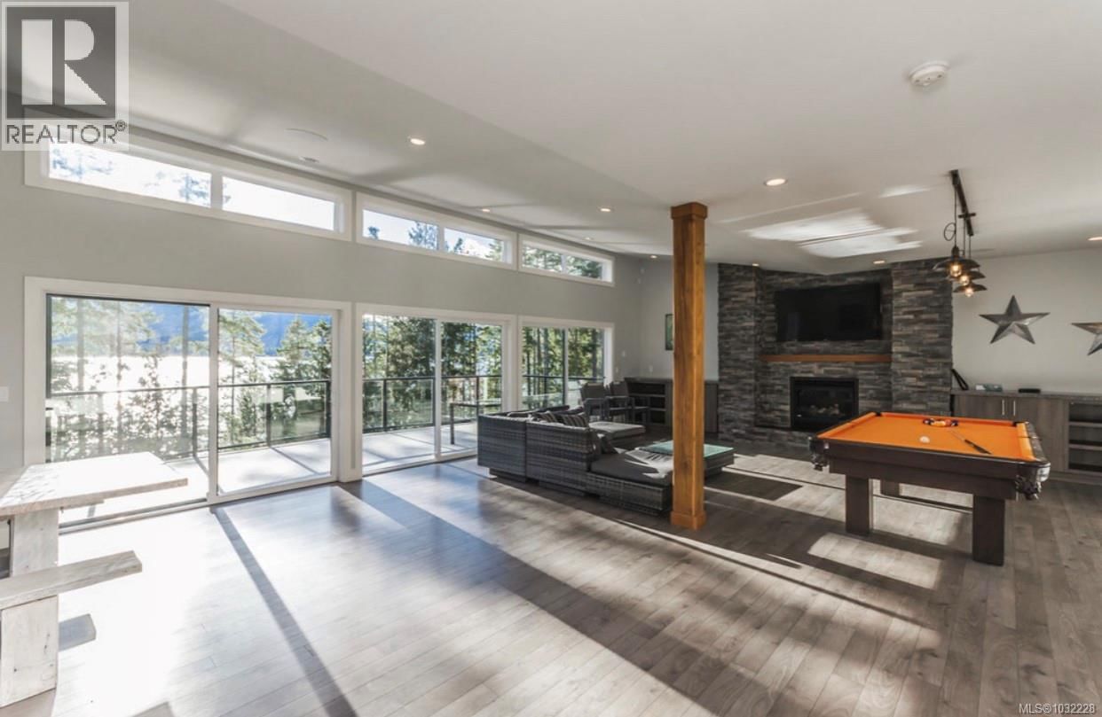 7405 COTTAGE WAY Image 35