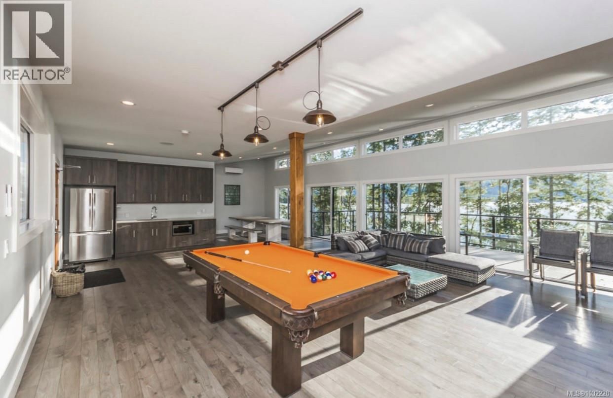 7405 COTTAGE WAY Image 36