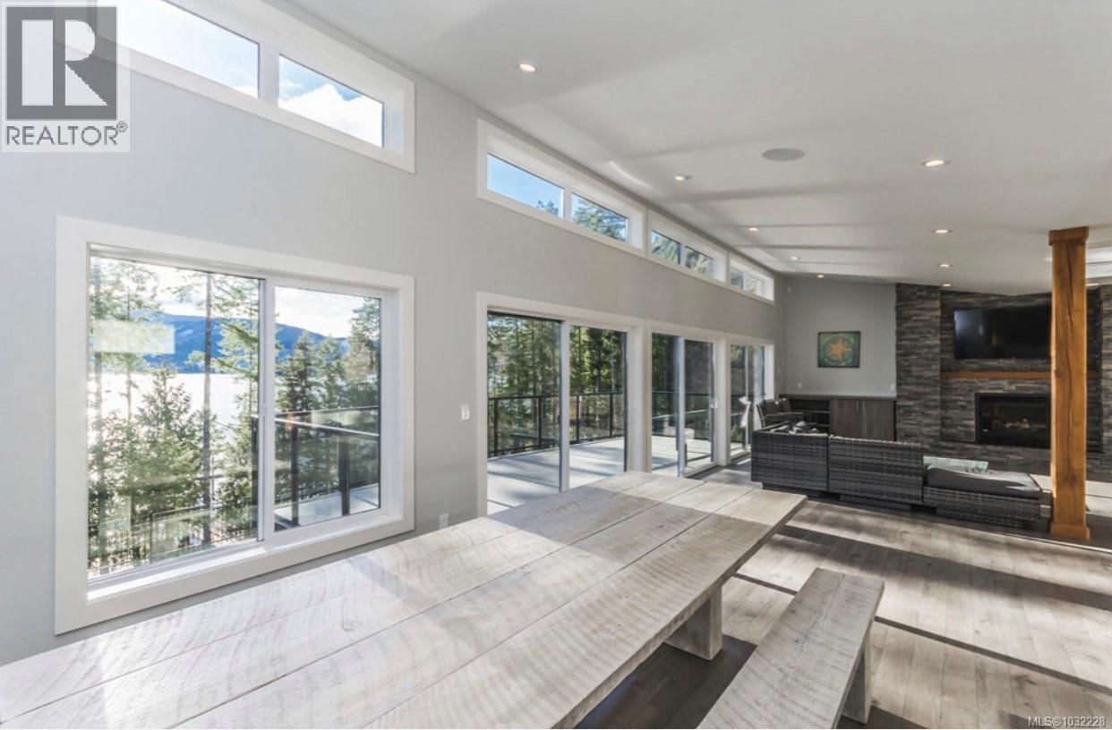 7405 COTTAGE WAY Image 40